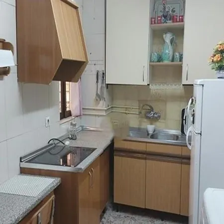 Aparthotel Sensational 4 Bedroom Villa, Ideal Location Of Protaras! Protaras